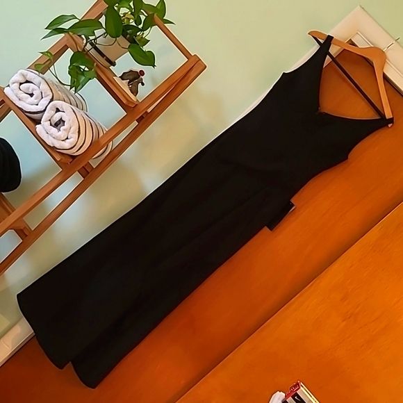 Formal evening dress - Picture 3 of 5